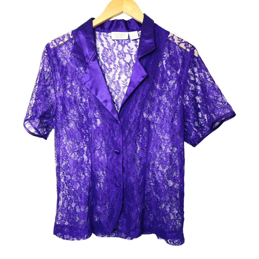 🙌- Vintage Gold Label Victoria’s Secret sheer purple lace/satin lingerie top